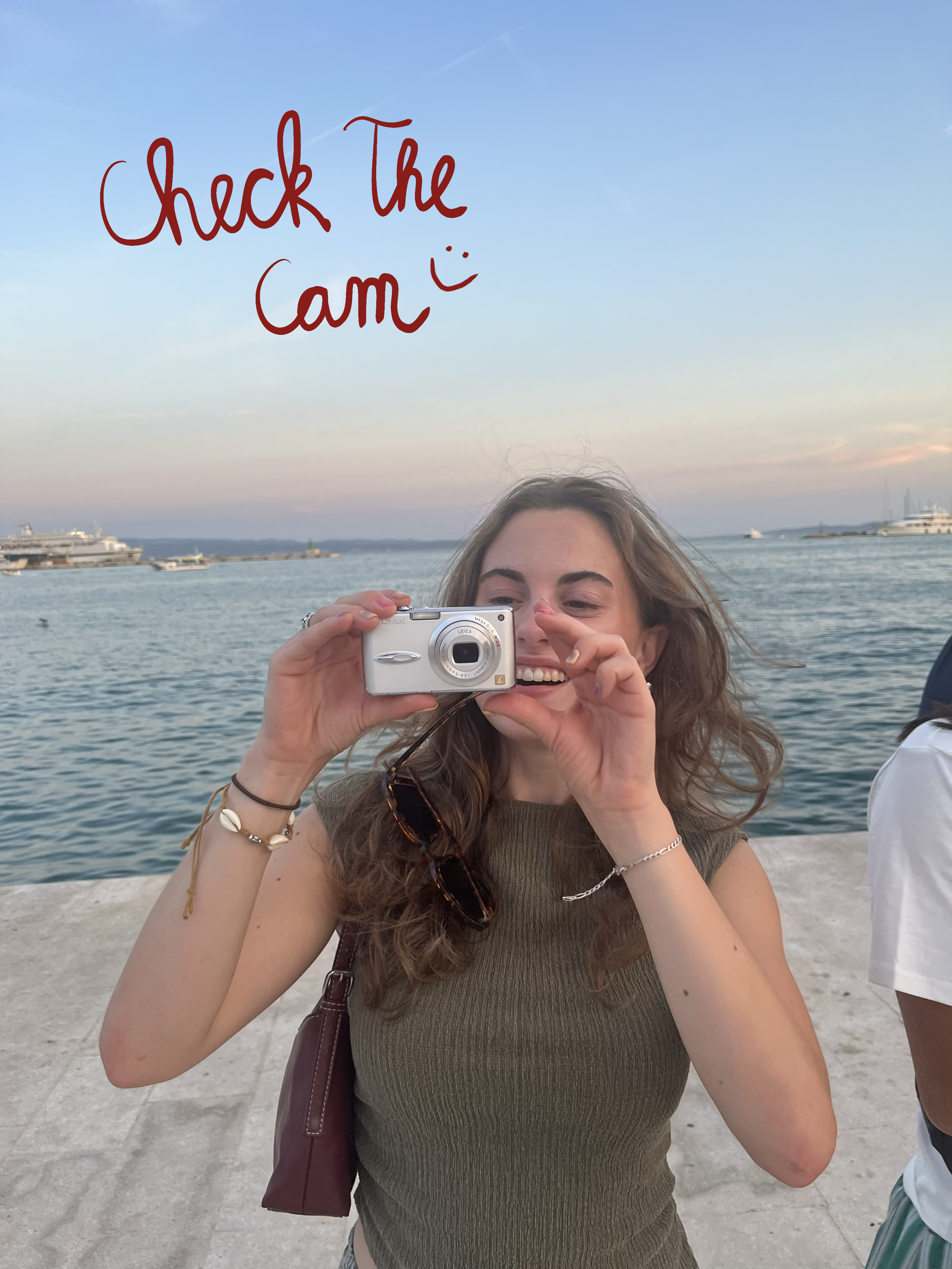 Tamar met camera